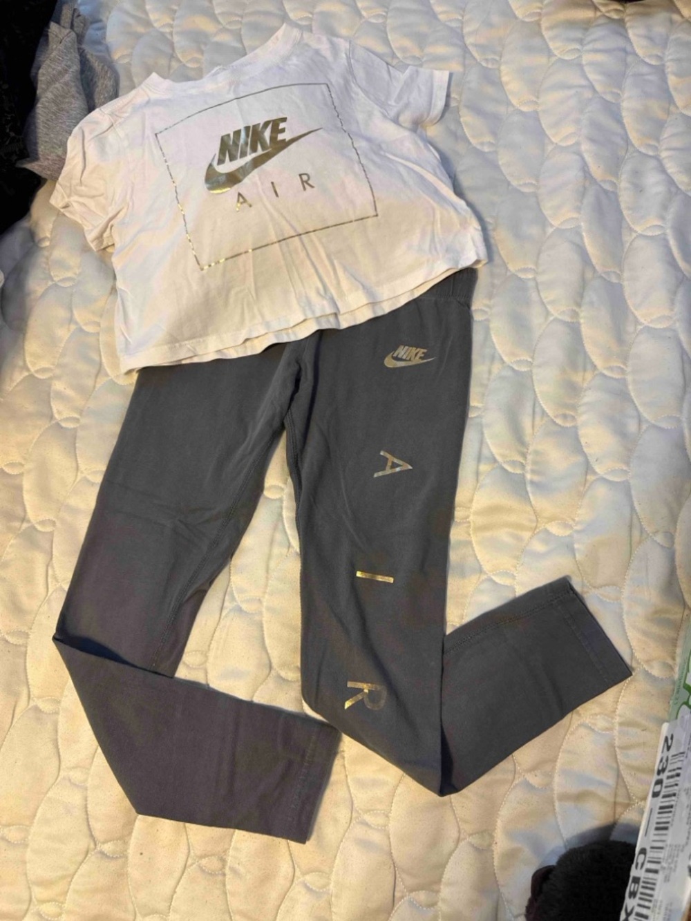 Nike Kids White Crop Tee and Gray Leggings Set with Metallic Logo